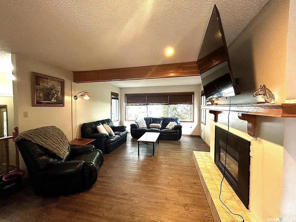 901 Shannon Road Regina SK S4S 5K3