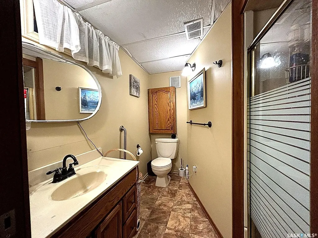 901 Shannon Road Regina SK S4S 5K3