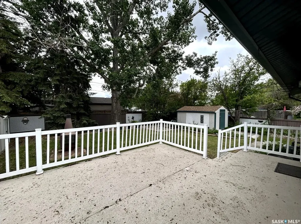 901 Shannon Road Regina SK S4S 5K3