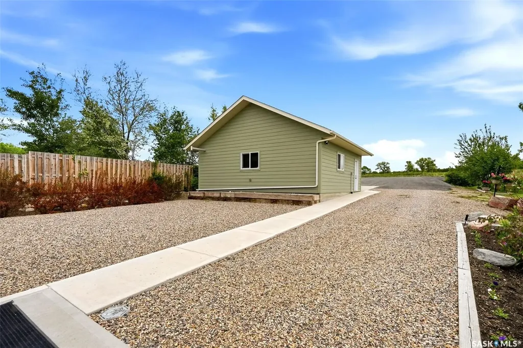10 Shoreline Drive Mckillop Rm No. 220 SK S0G 0W0
