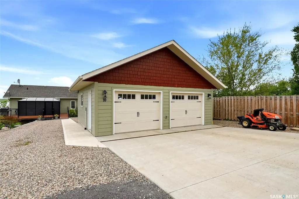 10 Shoreline Drive Mckillop Rm No. 220 SK S0G 0W0