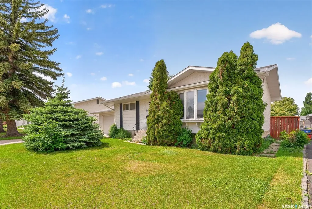 1373 Prince Crescent Moose Jaw SK S6H 6E6