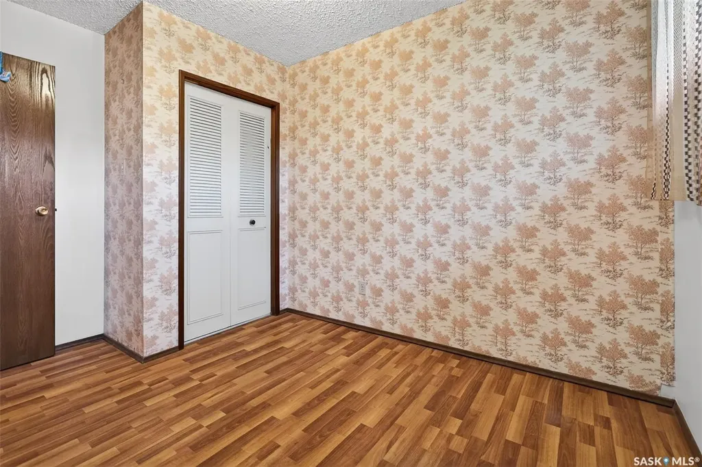 1373 Prince Crescent Moose Jaw SK S6H 6E6