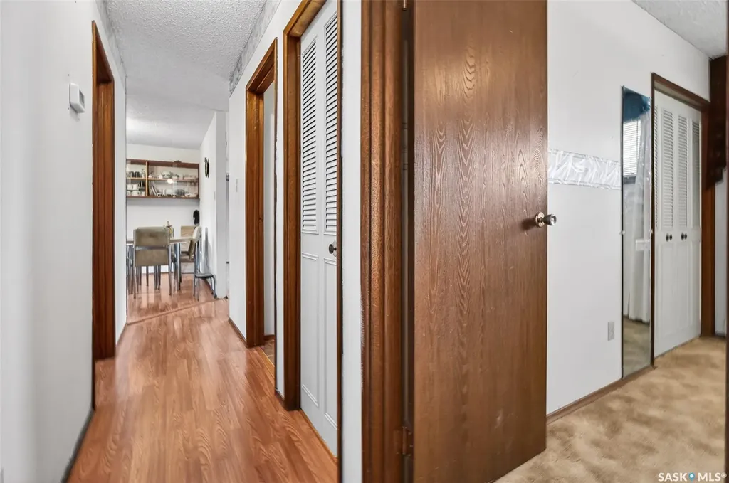 1373 Prince Crescent Moose Jaw SK S6H 6E6