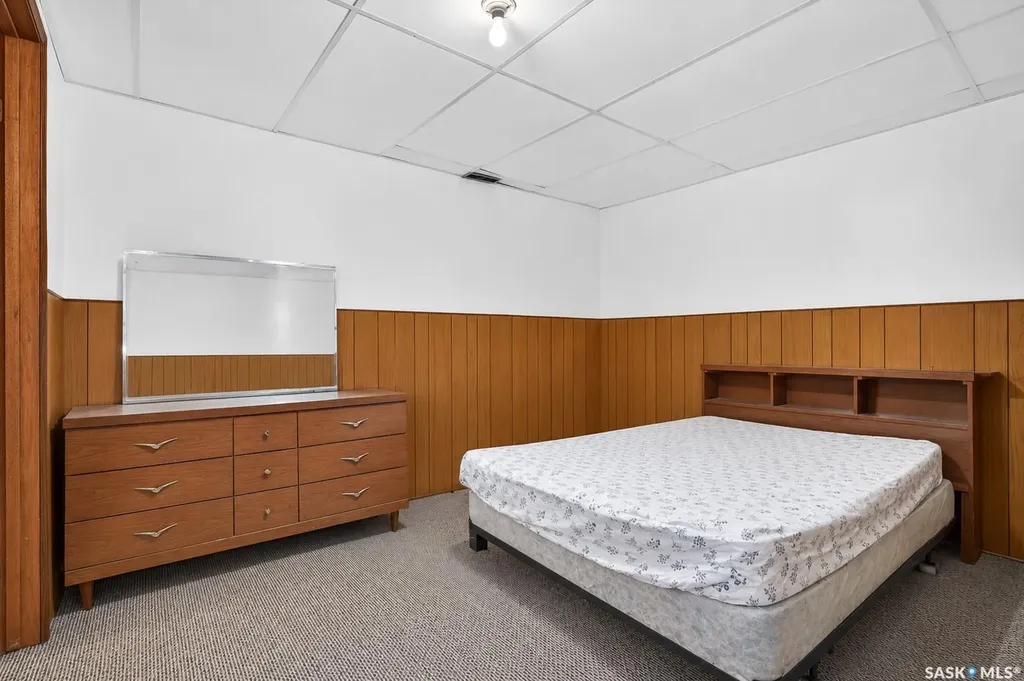 1373 Prince Crescent Moose Jaw SK S6H 6E6