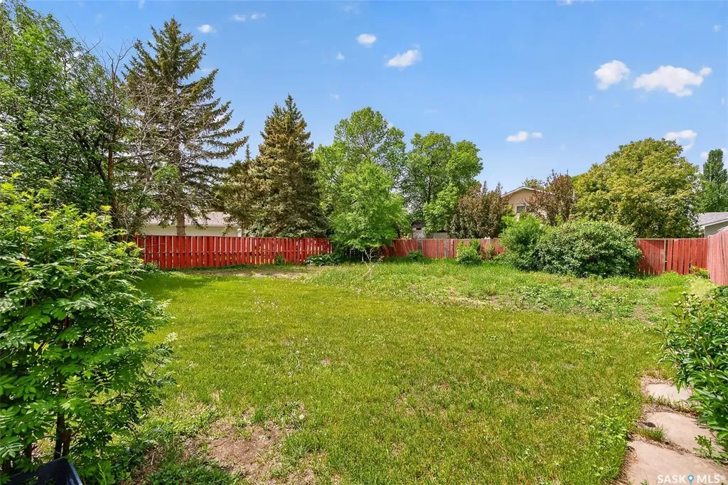 1373 Prince Crescent Moose Jaw SK S6H 6E6