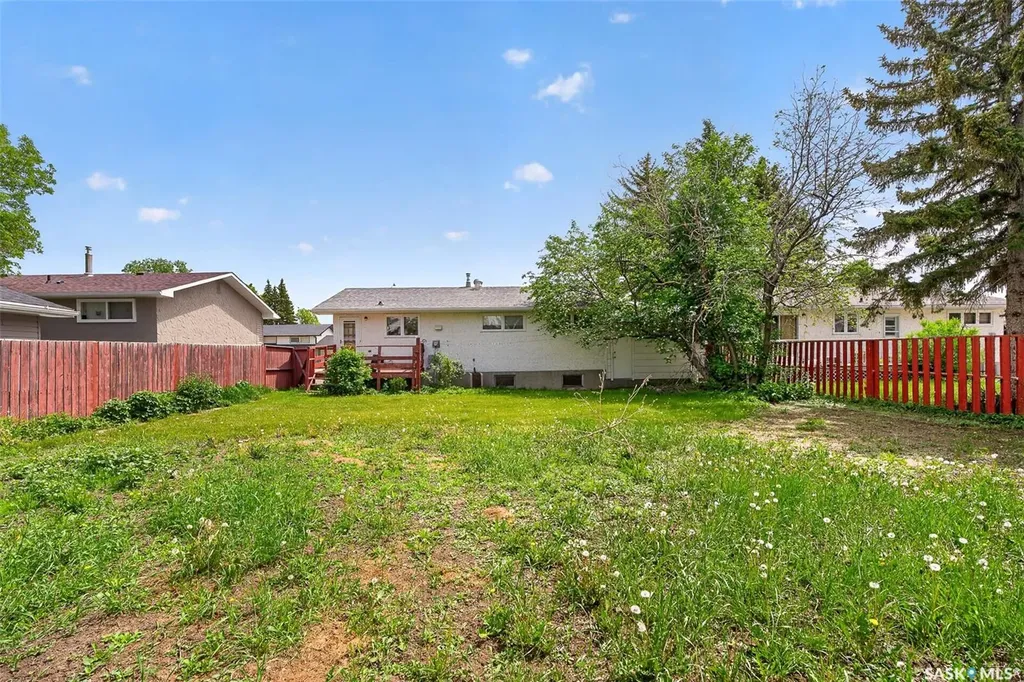 1373 Prince Crescent Moose Jaw SK S6H 6E6
