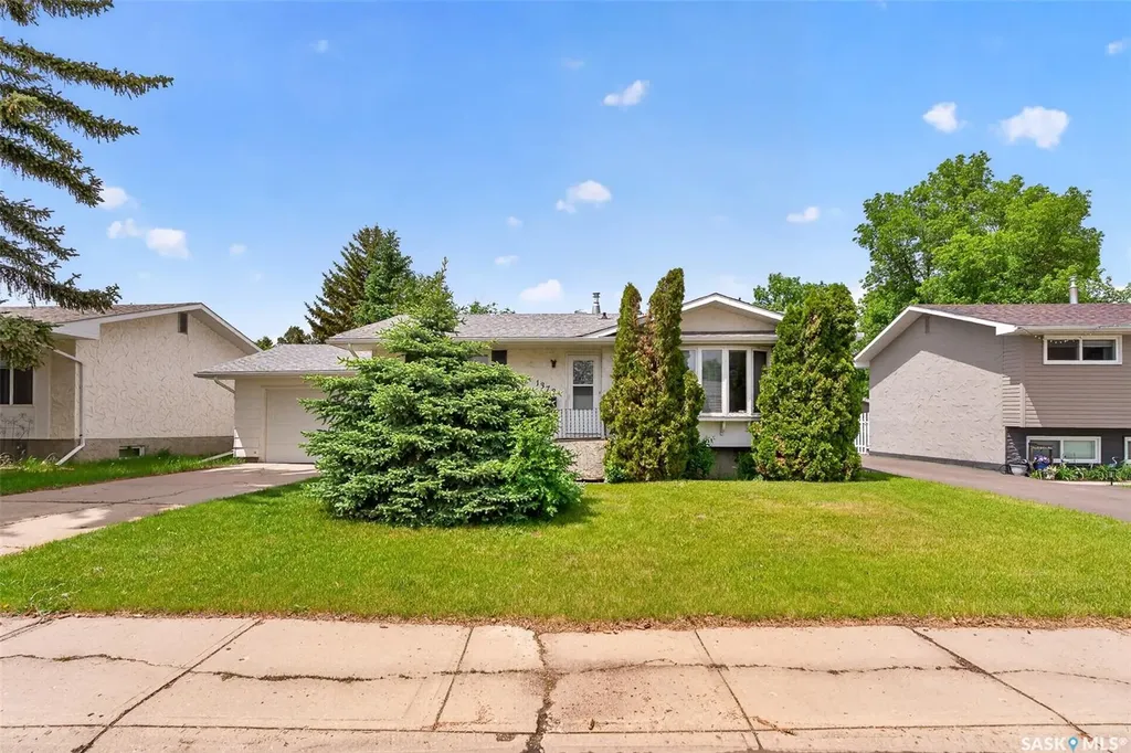 1373 Prince Crescent Moose Jaw SK S6H 6E6