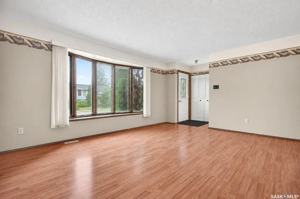 1373 Prince Crescent Moose Jaw SK S6H 6E6