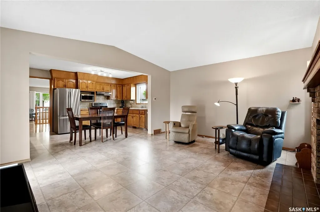 3249 Mountbatten Crescent Regina SK S4V 0R5