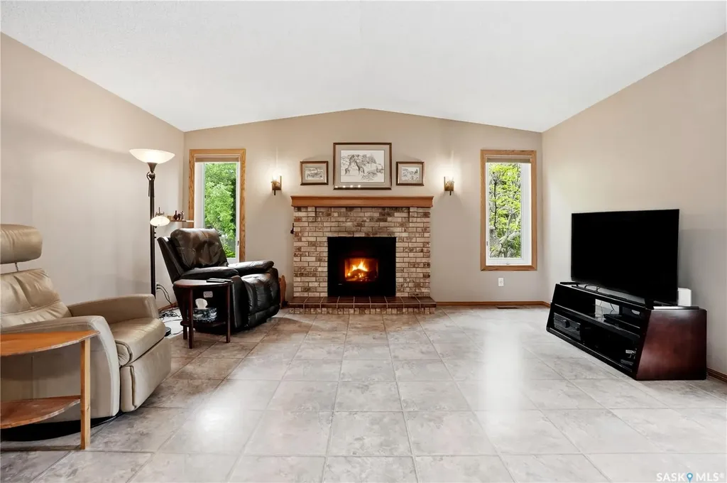 3249 Mountbatten Crescent Regina SK S4V 0R5