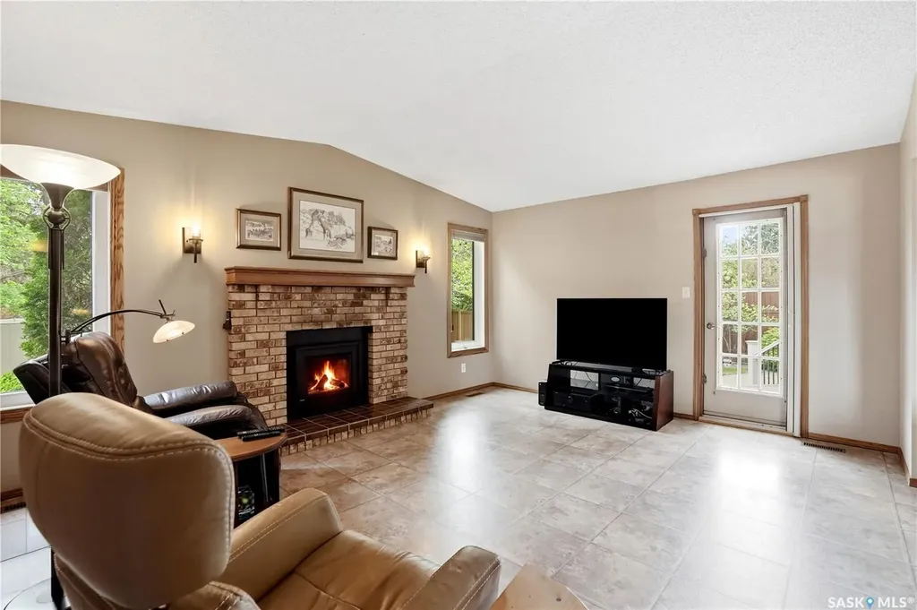 3249 Mountbatten Crescent Regina SK S4V 0R5