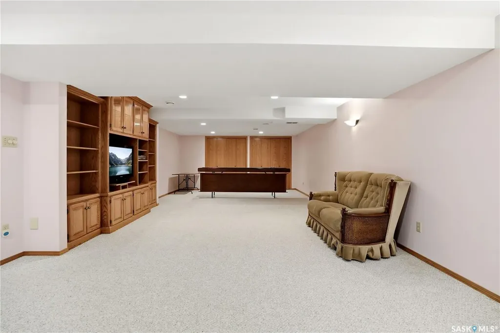 3249 Mountbatten Crescent Regina SK S4V 0R5