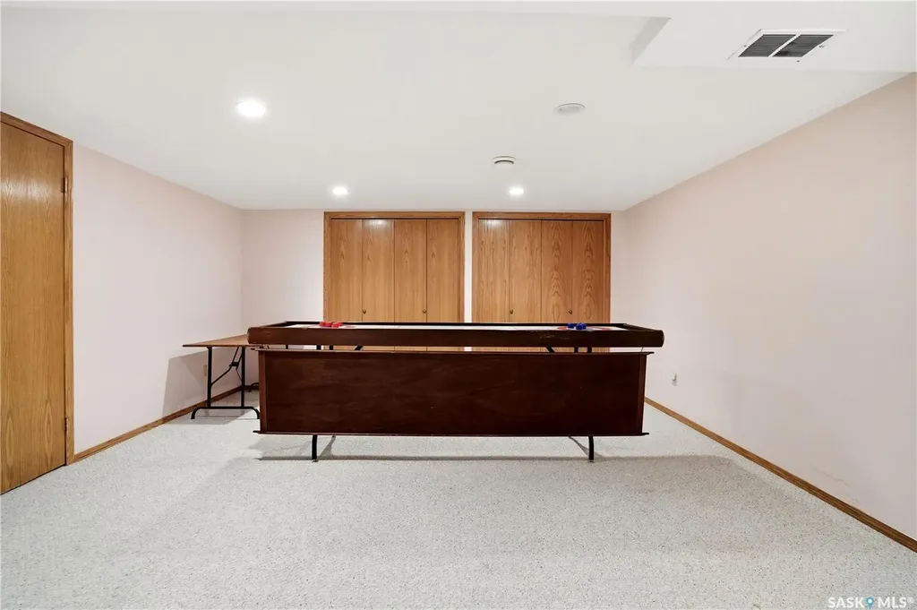 3249 Mountbatten Crescent Regina SK S4V 0R5