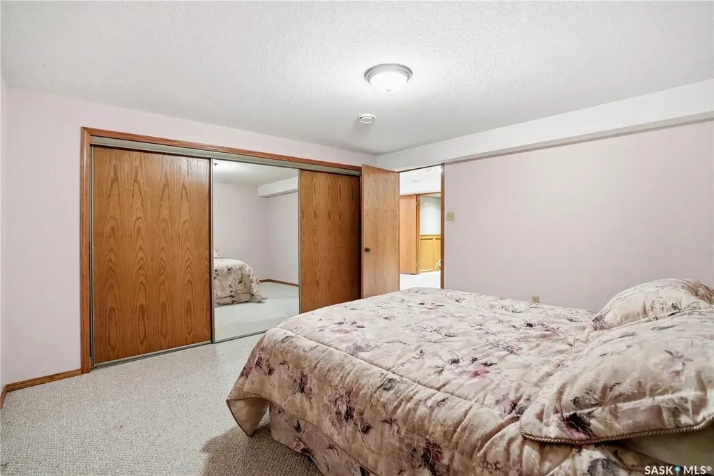 3249 Mountbatten Crescent Regina SK S4V 0R5