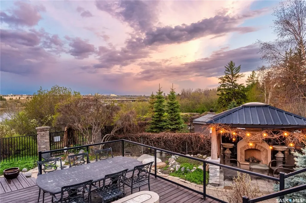 15 Quappelle Court Saskatoon SK S7K 1C2