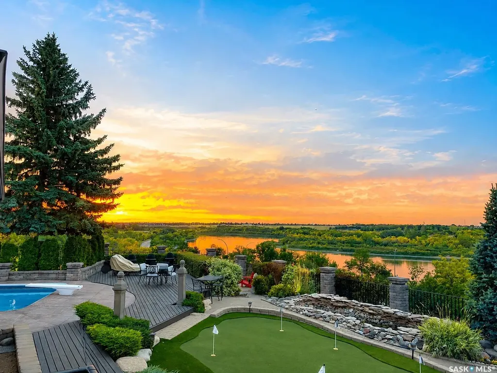 15 Quappelle Court Saskatoon SK S7K 1C2