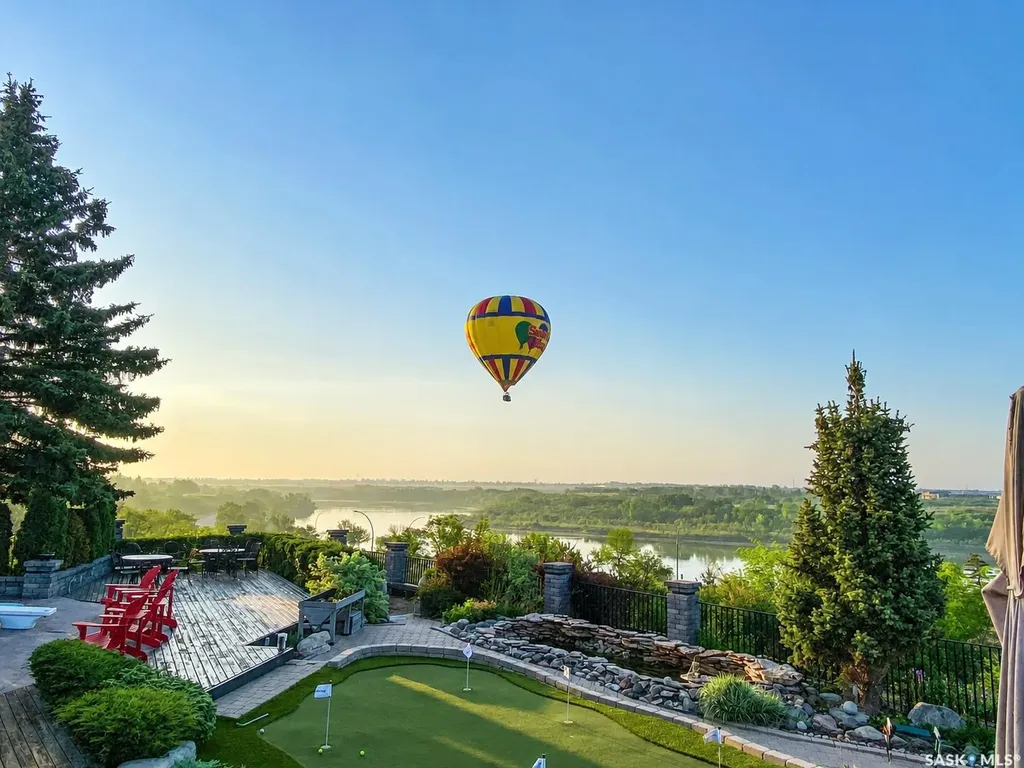 15 Quappelle Court Saskatoon SK S7K 1C2
