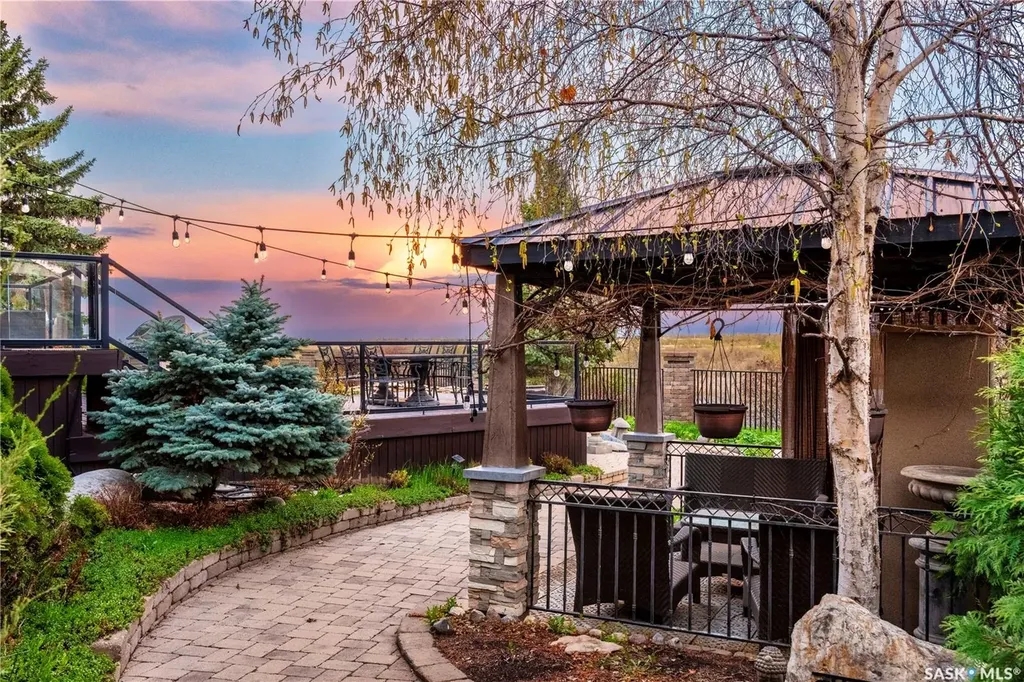 15 Quappelle Court Saskatoon SK S7K 1C2