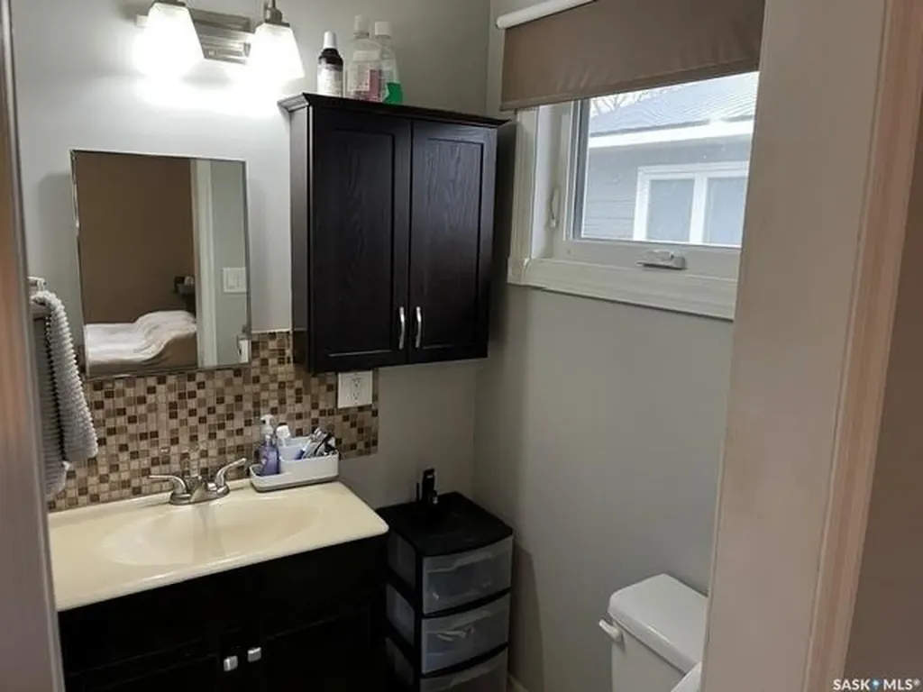 206 3rd Avenue W Canora SK S0A 0L0