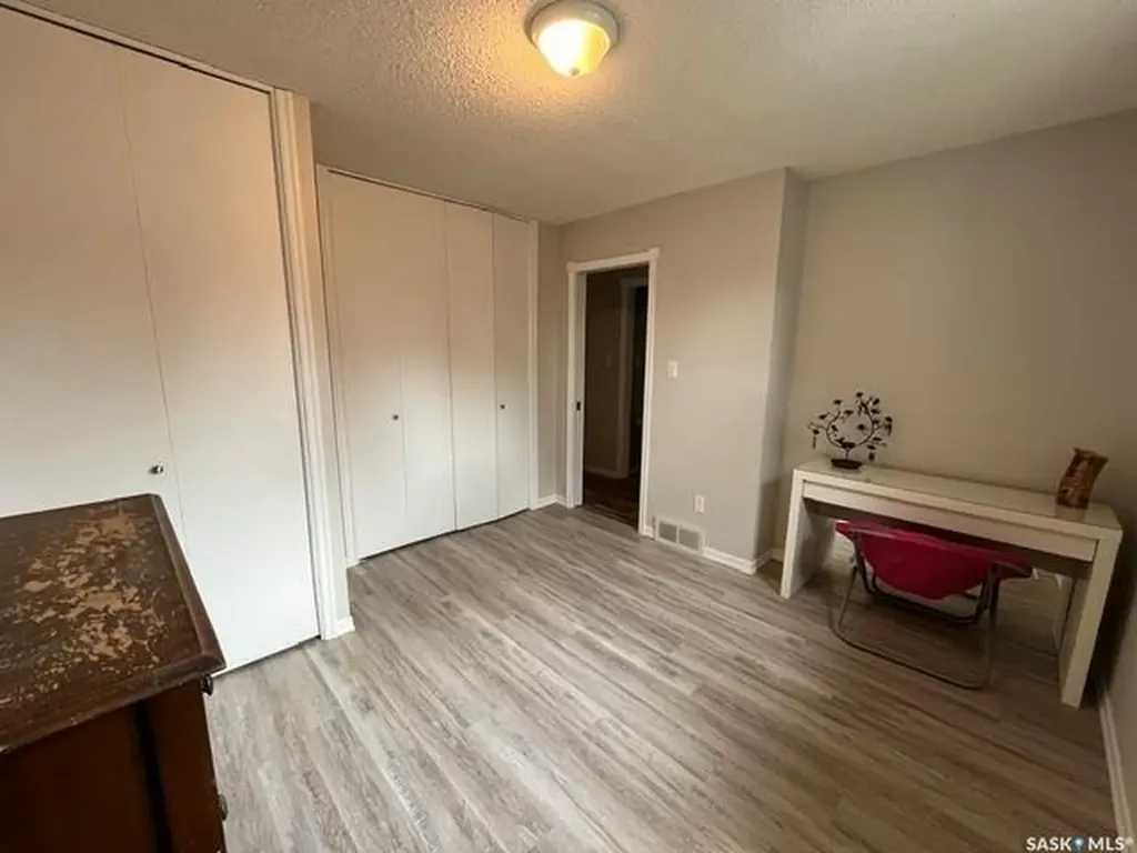 206 3rd Avenue W Canora SK S0A 0L0