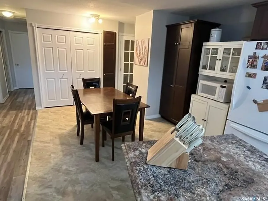 206 3rd Avenue W Canora SK S0A 0L0
