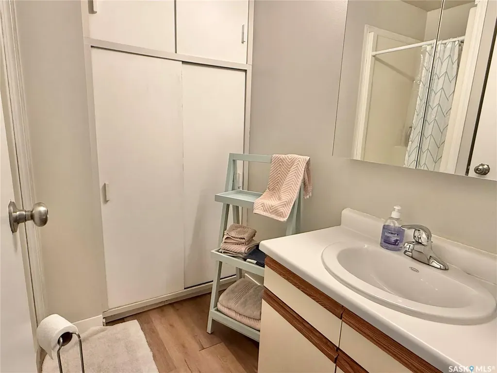 405 3rd Avenue S Leask SK S0J 1M0