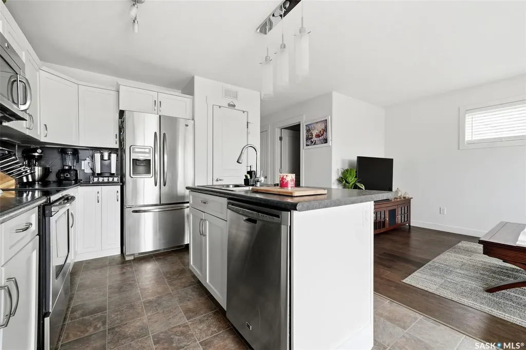 4550 Green Poplar Lane Regina SK S4V 3H6