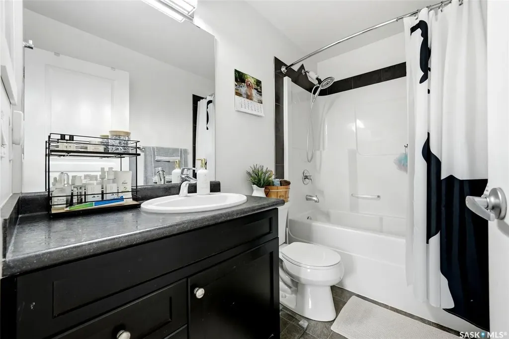4550 Green Poplar Lane Regina SK S4V 3H6