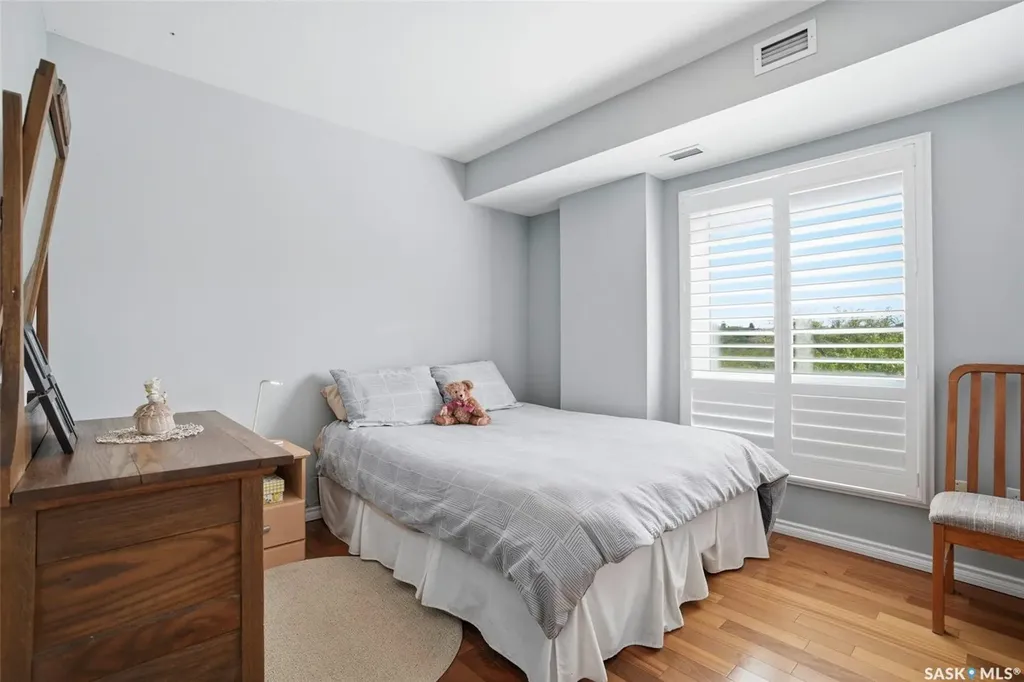 902 Spadina Crescent E Saskatoon SK S7K 0G8
