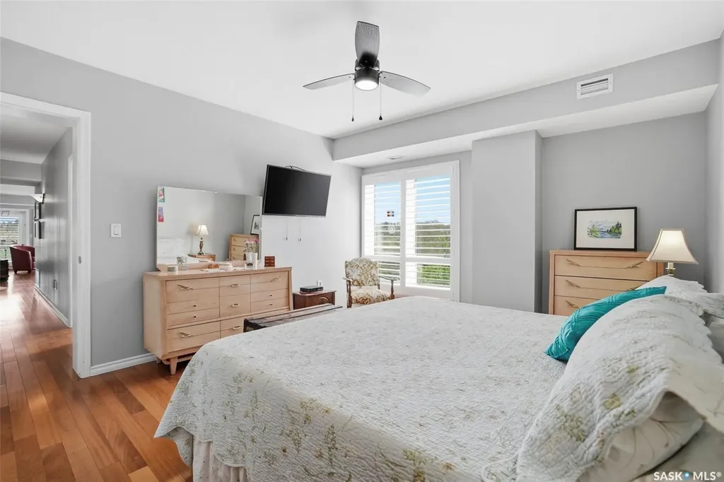 902 Spadina Crescent E Saskatoon SK S7K 0G8