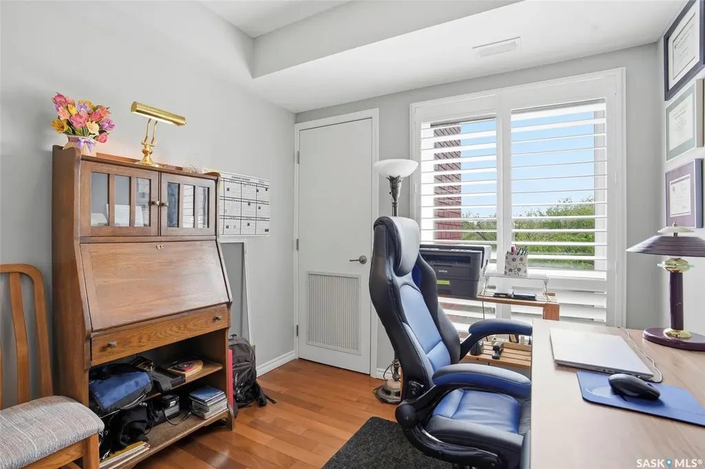 902 Spadina Crescent E Saskatoon SK S7K 0G8