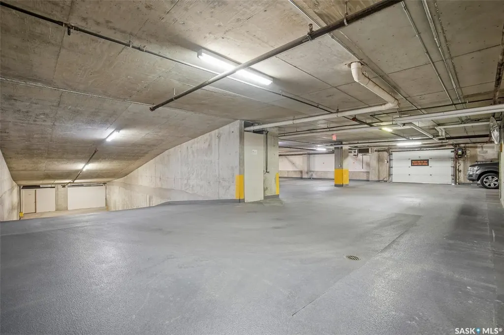 902 Spadina Crescent E Saskatoon SK S7K 0G8