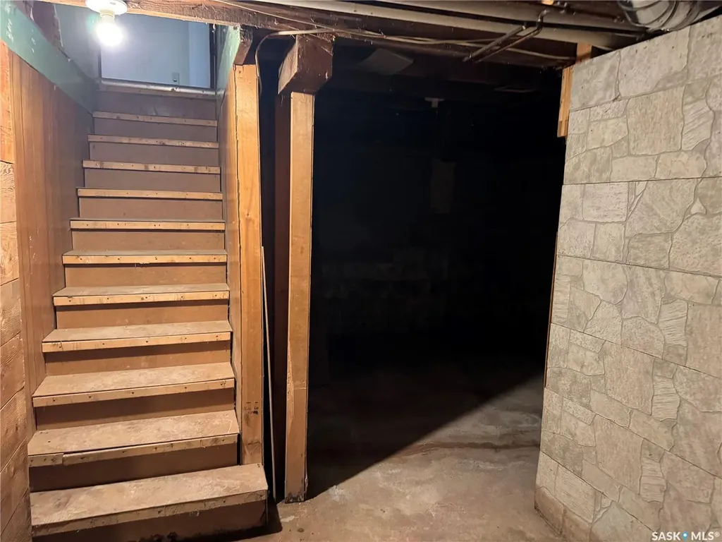 307 5th Avenue W Assiniboia SK S0H 0B0