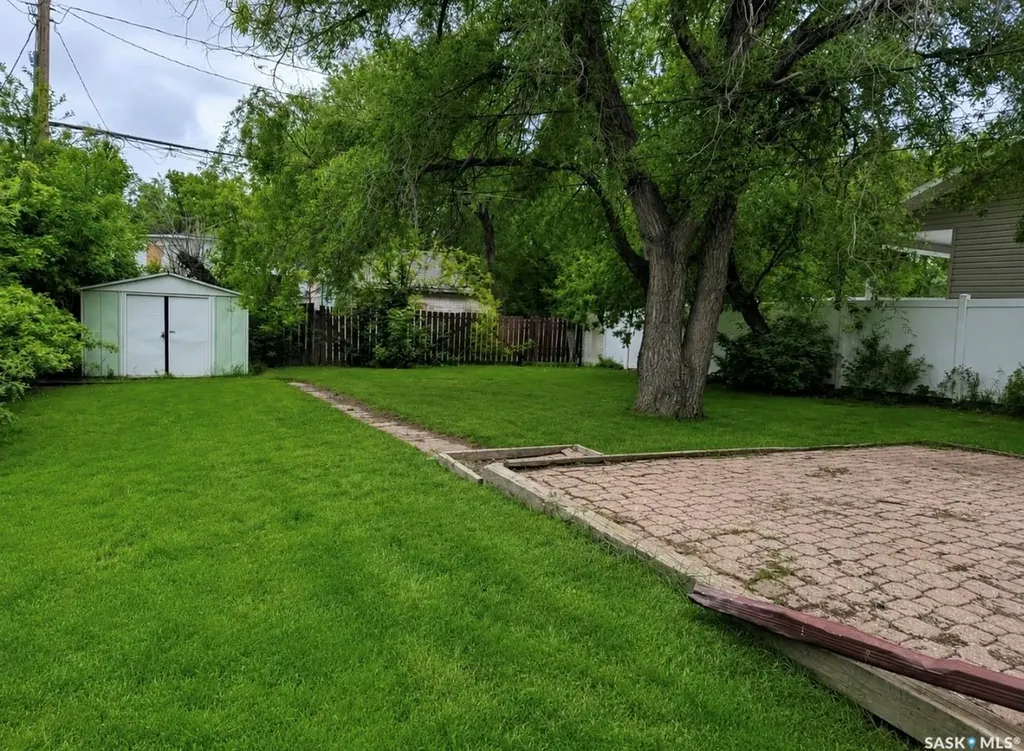 307 5th Avenue W Assiniboia SK S0H 0B0