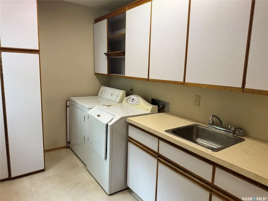 307 5th Avenue W Assiniboia SK S0H 0B0