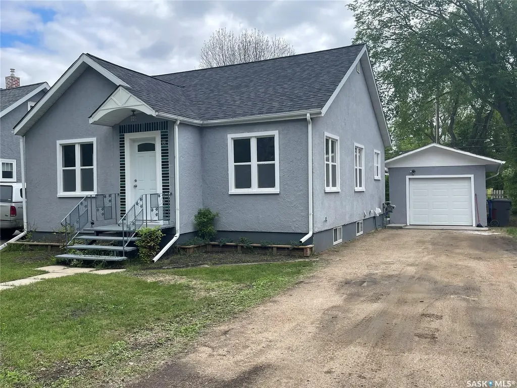 77 4th Avenue N Yorkton SK S3N 1A4