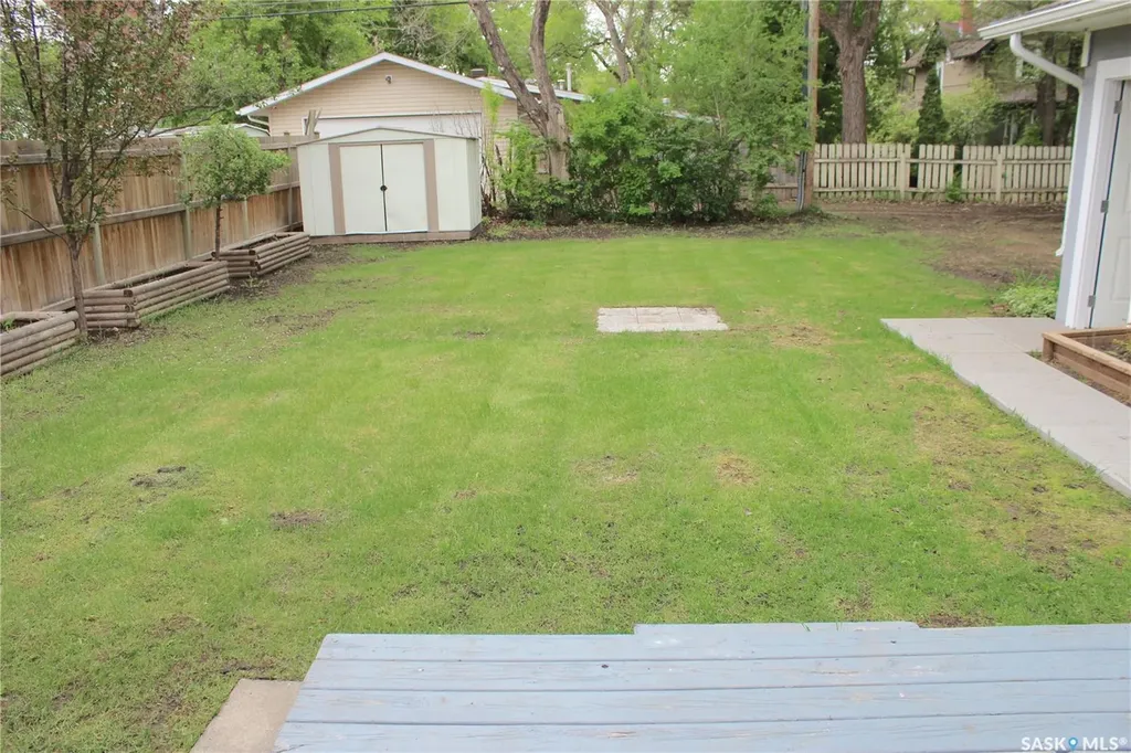 77 4th Avenue N Yorkton SK S3N 1A4
