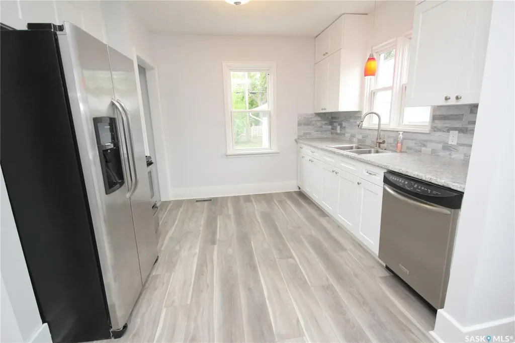 77 4th Avenue N Yorkton SK S3N 1A4