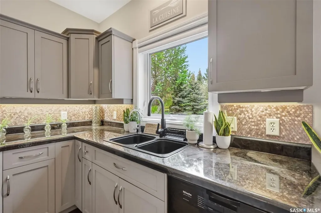 315 Adaskin Cove Saskatoon SK S7N 4P3