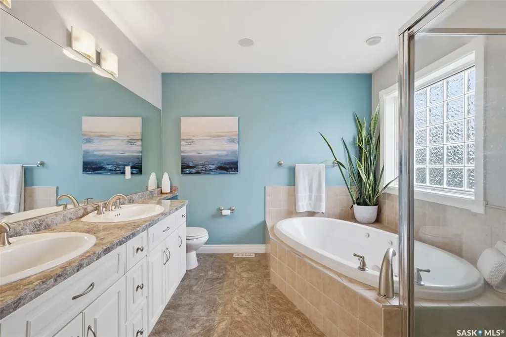 315 Adaskin Cove Saskatoon SK S7N 4P3