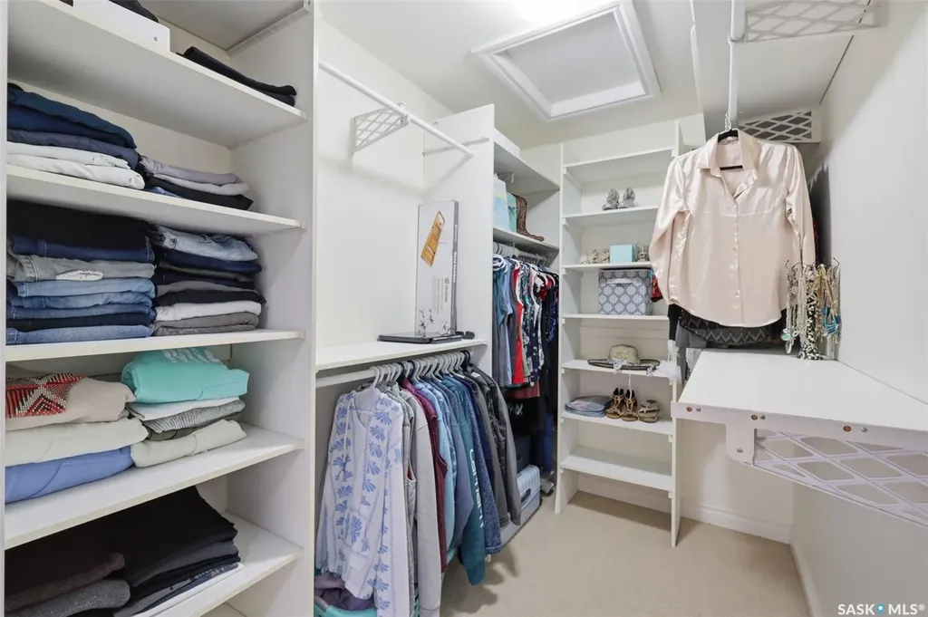 315 Adaskin Cove Saskatoon SK S7N 4P3