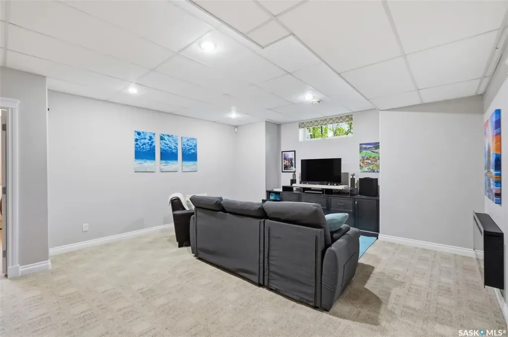 315 Adaskin Cove Saskatoon SK S7N 4P3