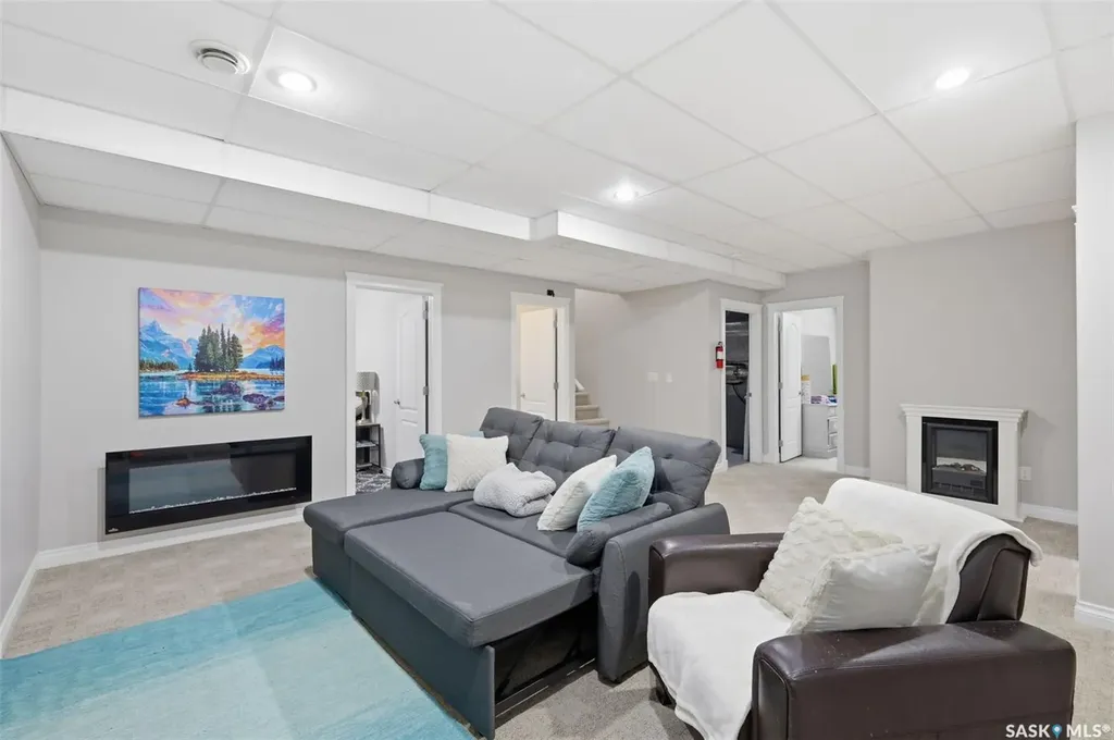 315 Adaskin Cove Saskatoon SK S7N 4P3