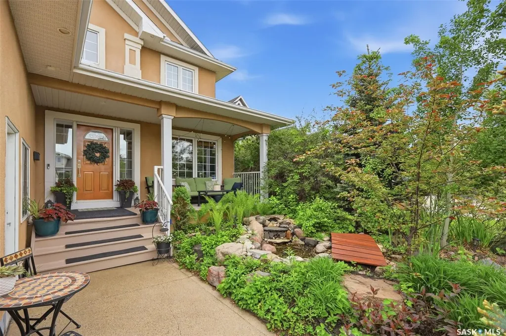 315 Adaskin Cove Saskatoon SK S7N 4P3