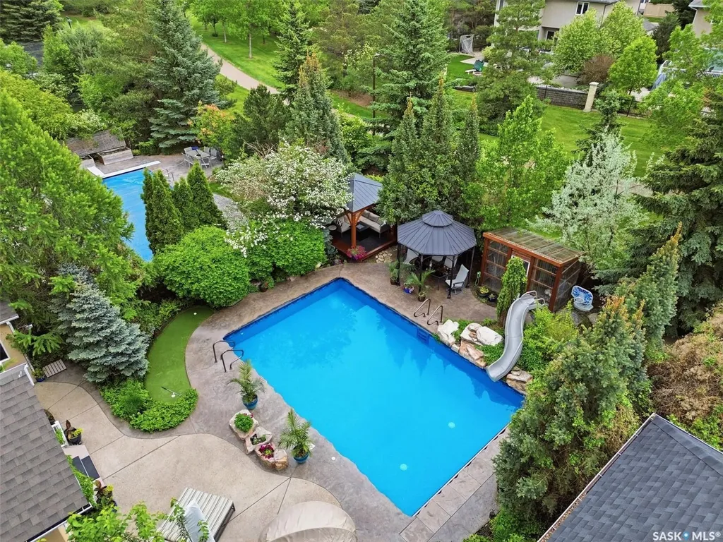 315 Adaskin Cove Saskatoon SK S7N 4P3