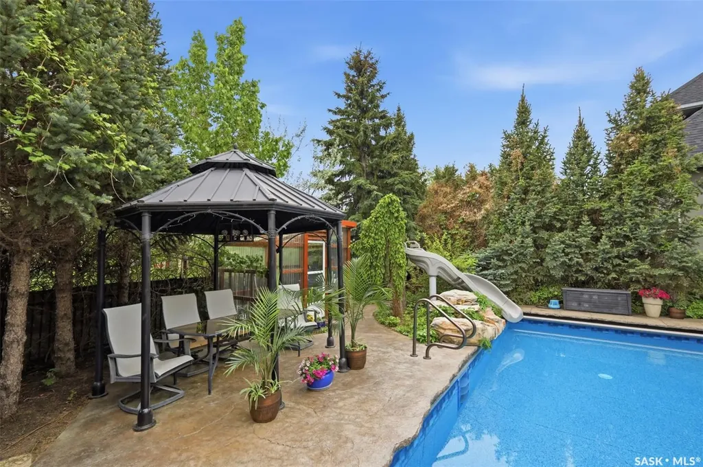 315 Adaskin Cove Saskatoon SK S7N 4P3