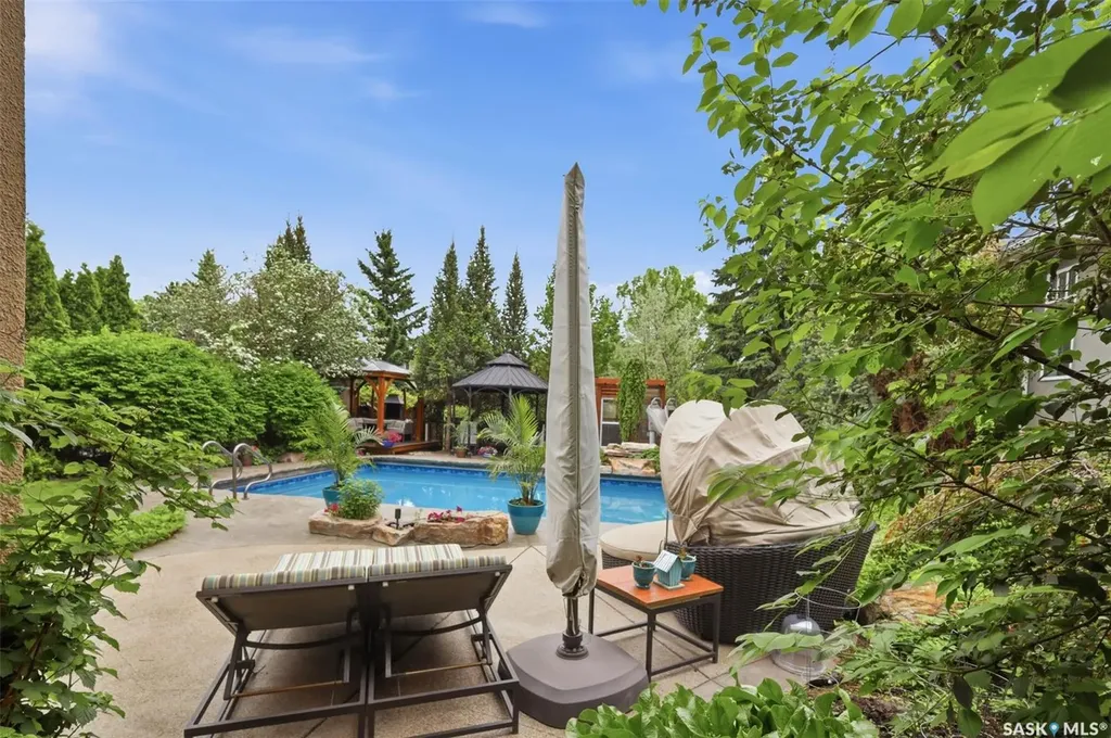 315 Adaskin Cove Saskatoon SK S7N 4P3