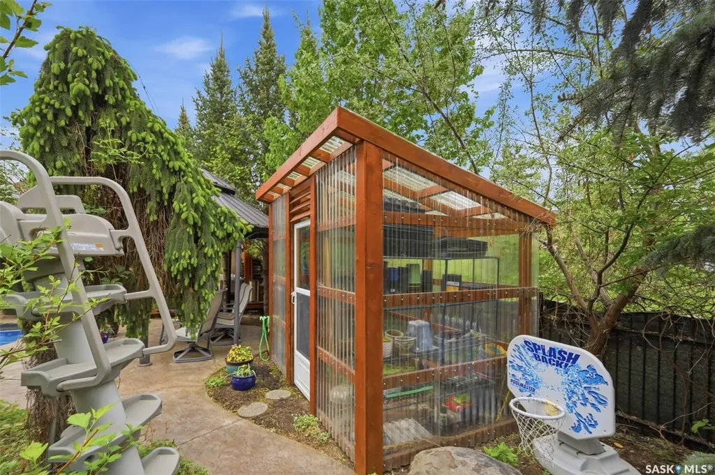 315 Adaskin Cove Saskatoon SK S7N 4P3