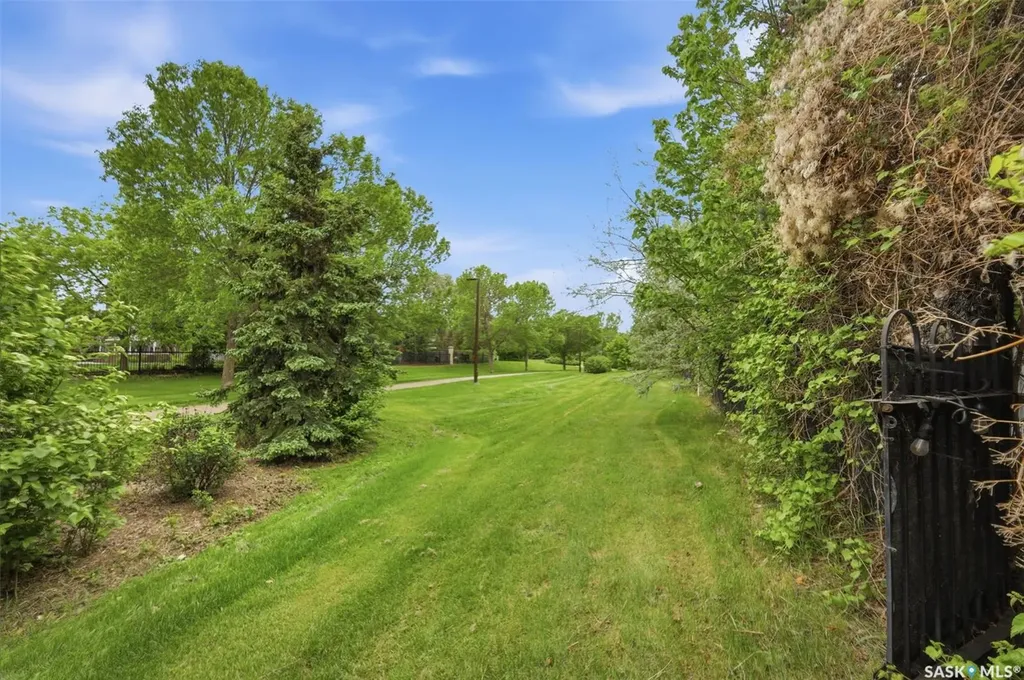 315 Adaskin Cove Saskatoon SK S7N 4P3